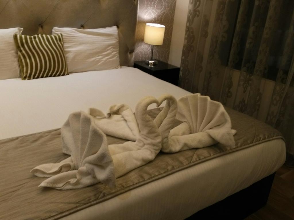 Nadine Hotel Suites Amman Exterior photo