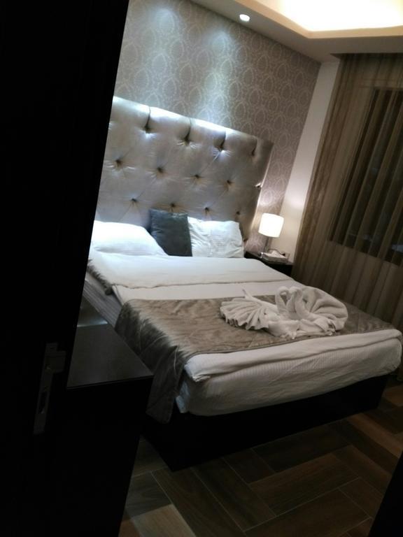 Nadine Hotel Suites Amman Exterior photo