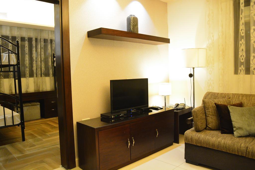 Nadine Hotel Suites Amman Exterior photo