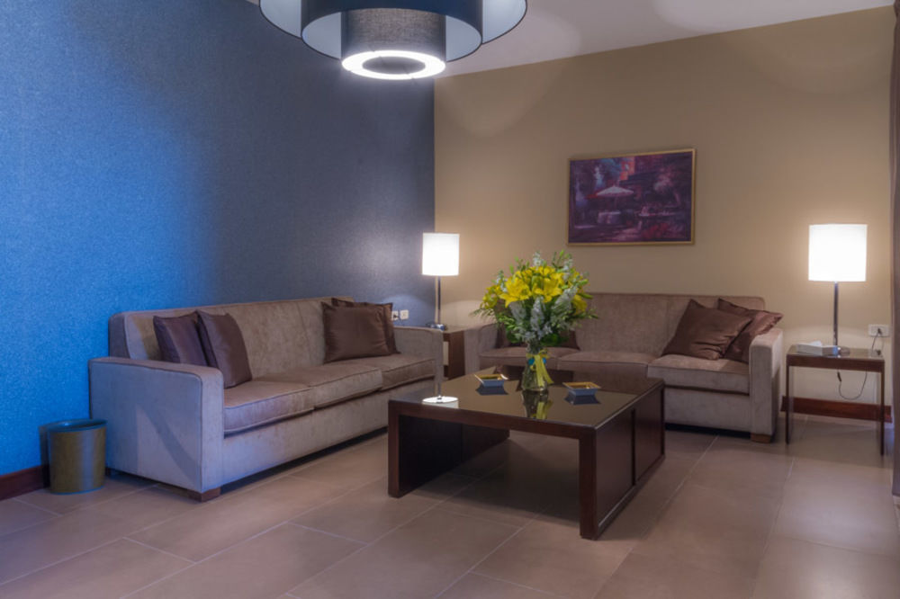 Nadine Hotel Suites Amman Exterior photo