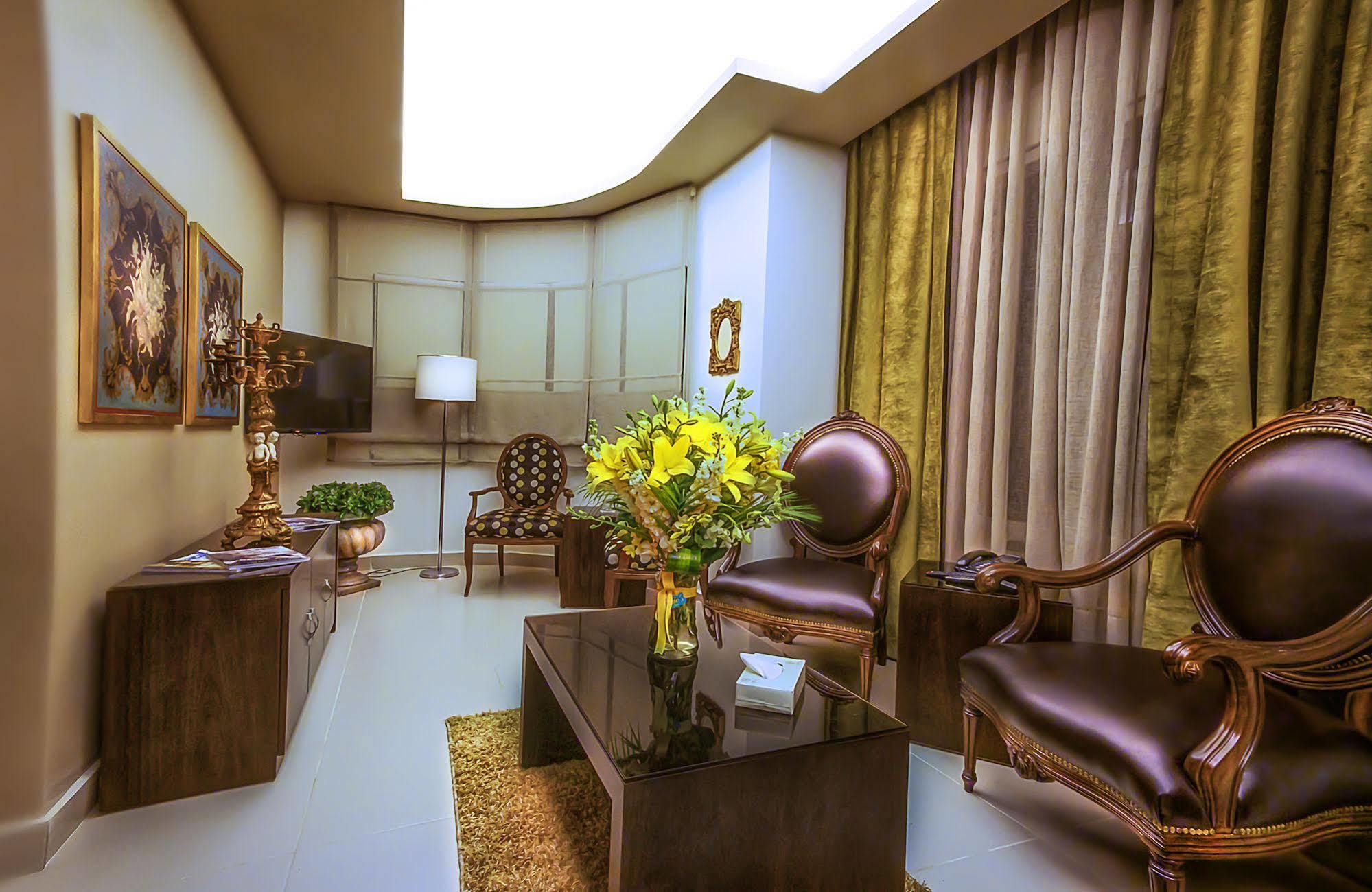 Nadine Hotel Suites Amman Exterior photo