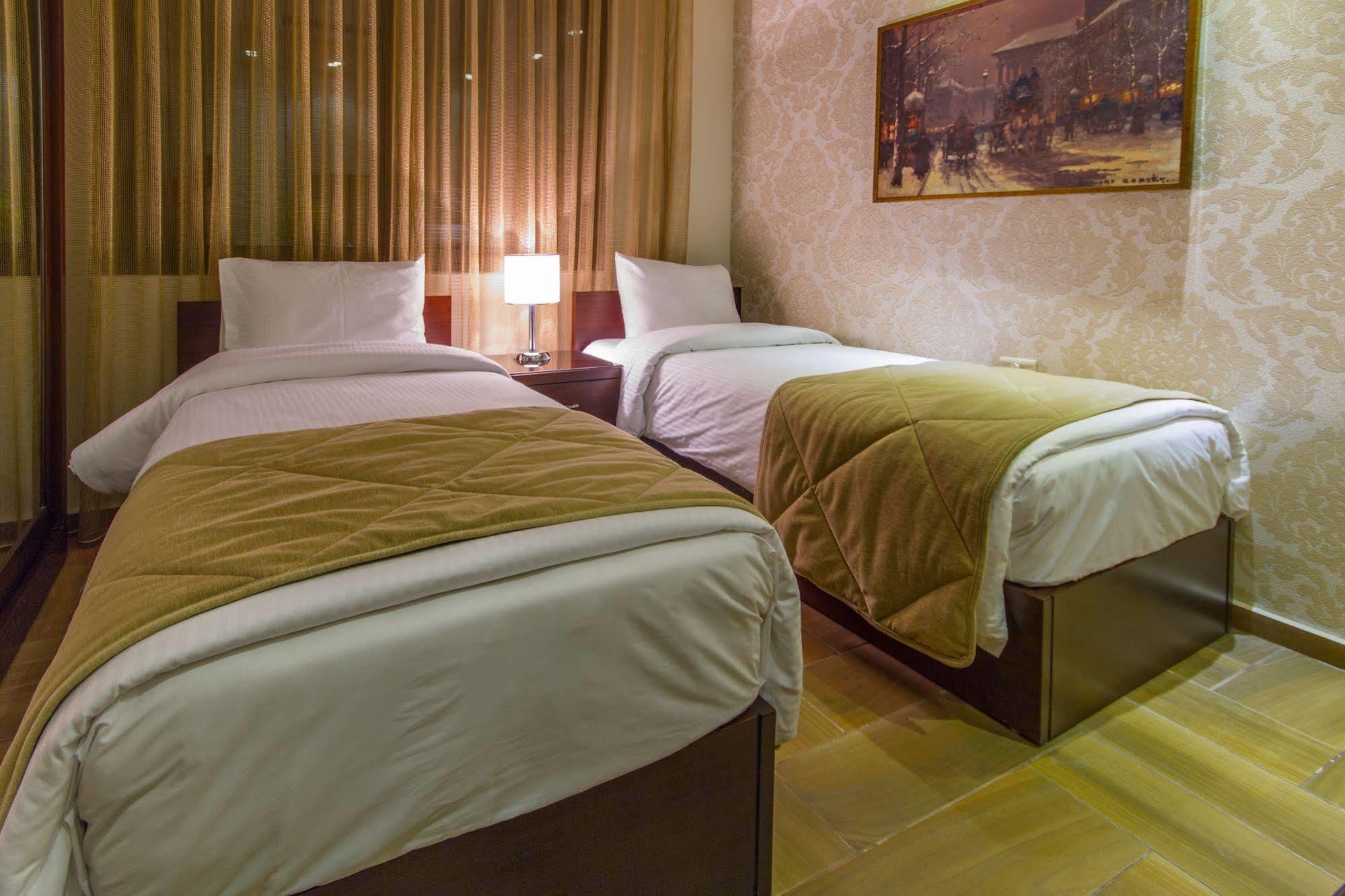 Nadine Hotel Suites Amman Exterior photo