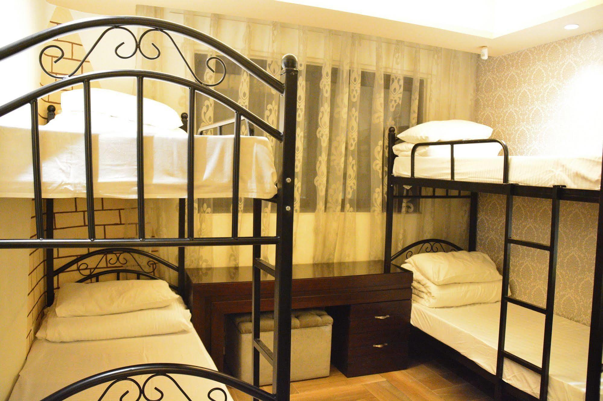 Nadine Hotel Suites Amman Exterior photo