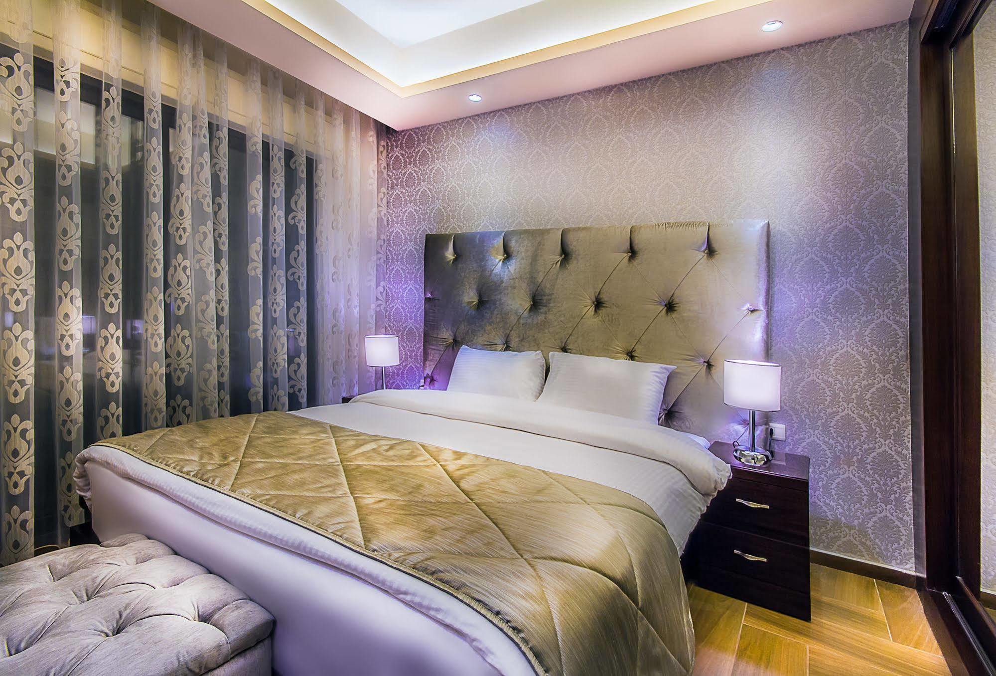 Nadine Hotel Suites Amman Exterior photo